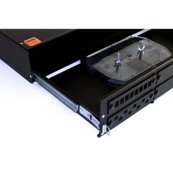 FO-19V-2U-6xSLT-W130H30-48UN-BK изображение 6